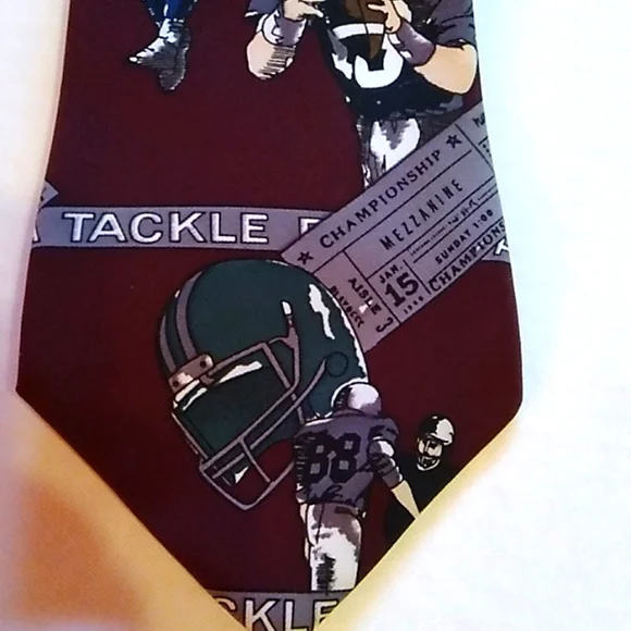 Football Tie - Picture 3 of 9
